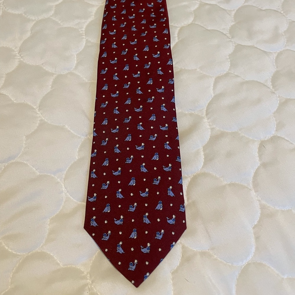 Maroon Brooks Brothers Walrus Tie